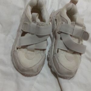 Kids Cream Sneakers Zara